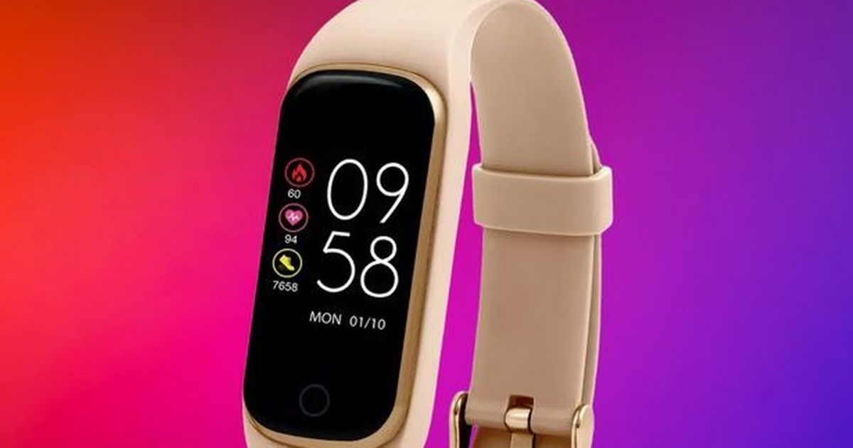 Argos Black Friday shoppers race to buy 'like FitBit' £25 smart watch for under £2