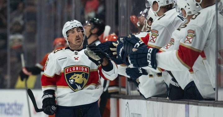 Brad Marchand scores 2 goals, Panthers get their road trip rolling with 5