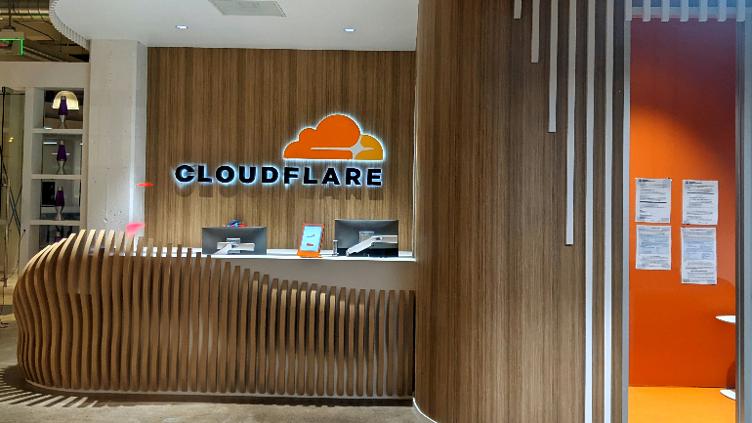 ¿Qué es CloudFlare y por qué tiró plataformas de internet?