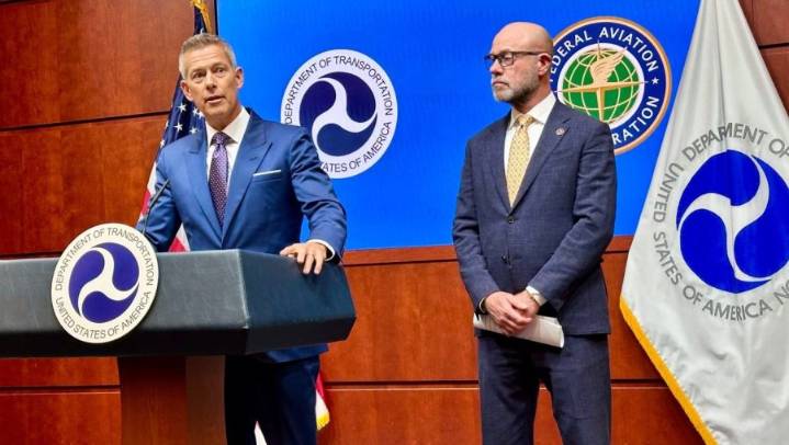 FAA to list airports with reduced flights during shutdown