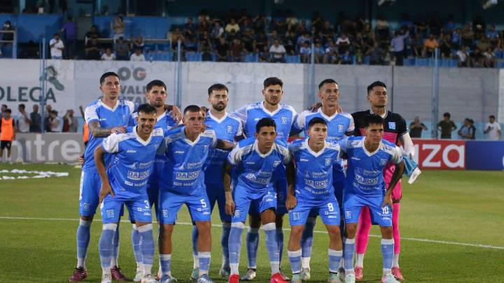 Estudiantes espera tranquilo por su rival en la final: Morón o Deportivo Madryn