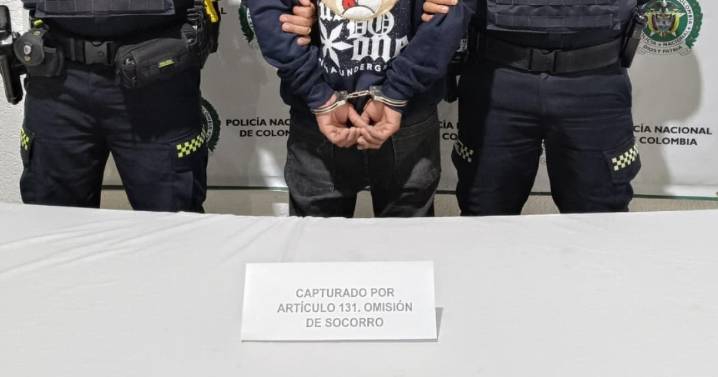 Motociclista atropelló a adulto mayor, intentó huir y lo capturó la Policía: por este delito debe responder