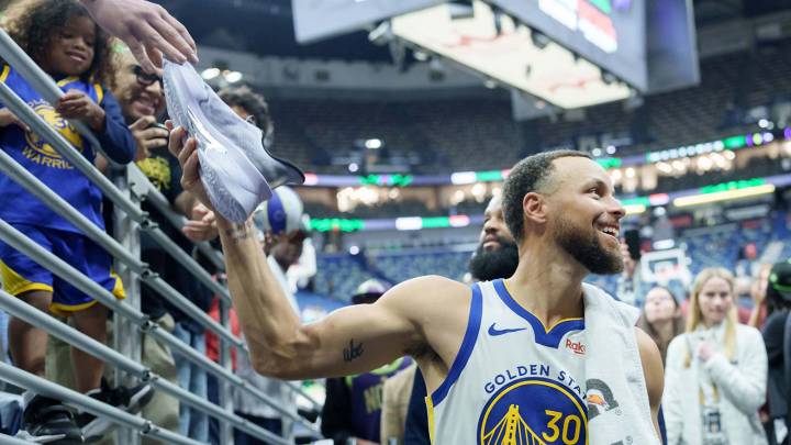 Stephen Curry’s shoes before Warriors-Magic grab attention amid sneaker free agency