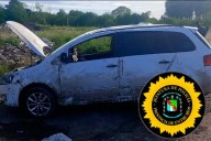 Cuatro heridos tras un accidente: tres mujeres se arrojaron de un vehículo en movimiento y el conductor volcó