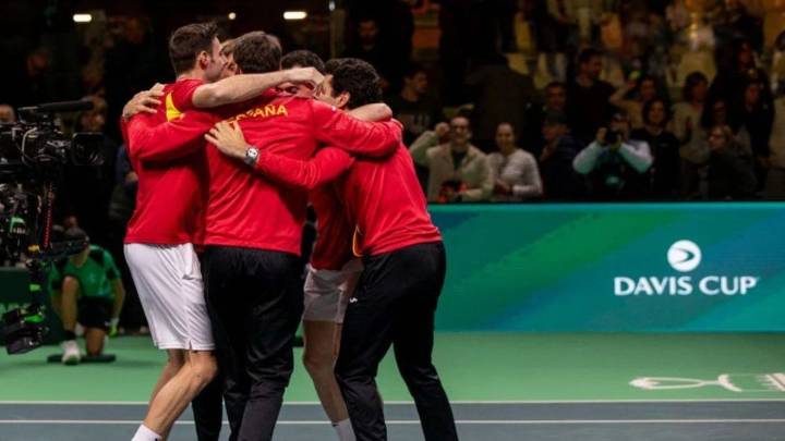 España enfrentará al anfitrión Italia en la final de la Copa Davis