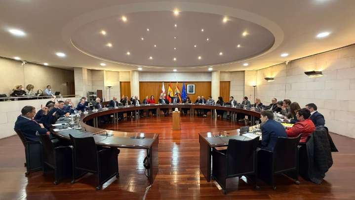 La Diputación de Huesca aprueba el presupuesto para 2026 con el voto en contra del PSOE