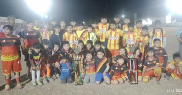 Equipo infantil sueña con jugar un importante torneo y lanzan una colecta solidaria