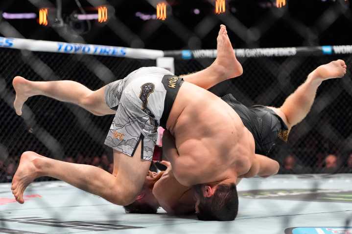 UFC 322: Islam Makhachev wins 170-pound title, ties record with 16th straight victory