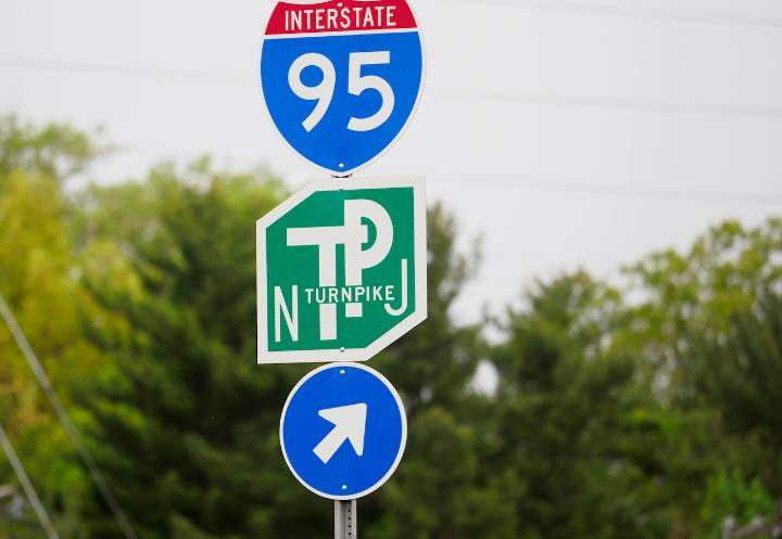 Traffic back up at N.J. tunnels causing delays of 30