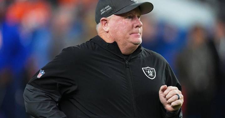 Raiders fire offensive coordinator Chip Kelly after their latest rough performance