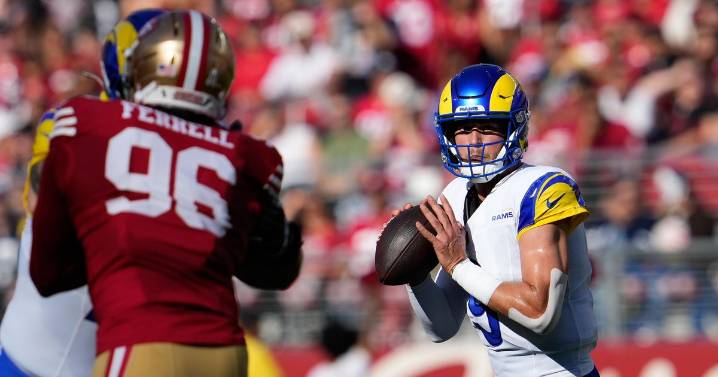 Matthew Stafford throws 4 TDs as Rams beat 49ers 42-26 for their 4th straight win