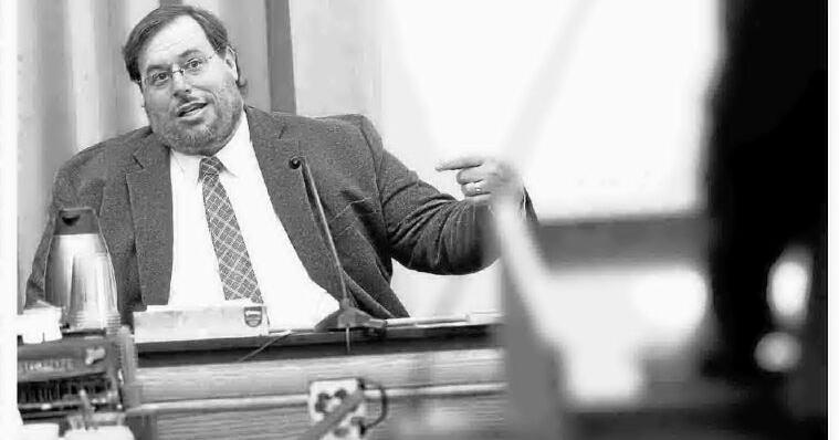 Woman killed by officers after threatening court was shot 16 times, jury told