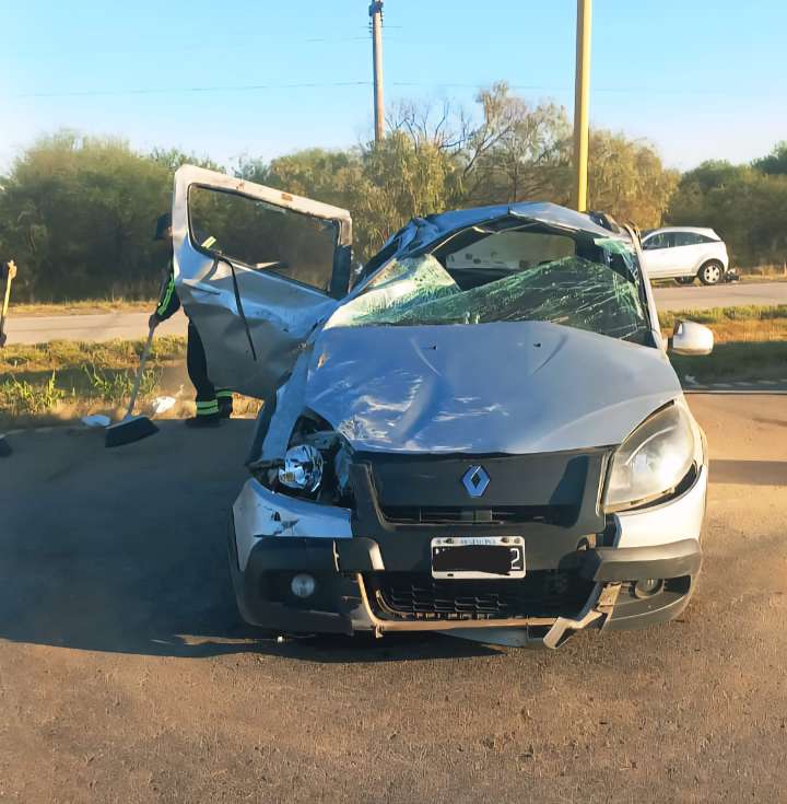Cuatro heridos en un vuelco de un vehículo sobre la Autopista de las Serranías Puntanas