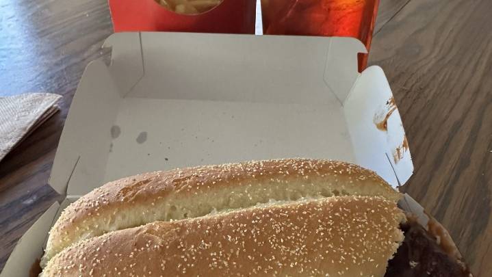 When is McRib returning to McDonald's menu?