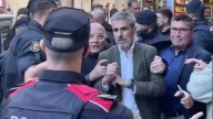 Un grupo de radicales intenta agredir al concejal de Vox Gonzalo de Oro en Barcelona