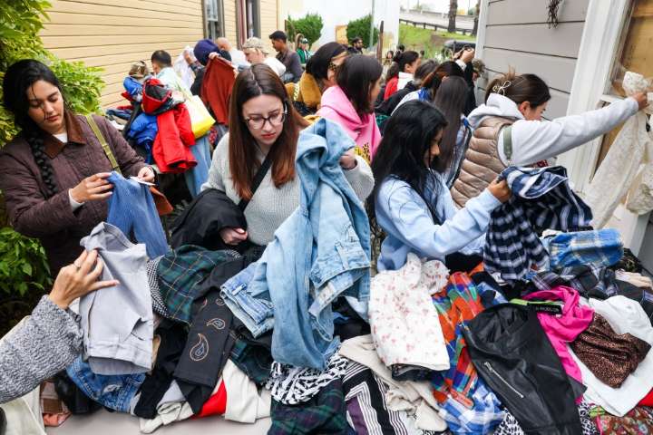 Shoppers show out for Small Business Saturday in South Bay