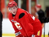 Honzek out week-to-week. What's next for Flames?