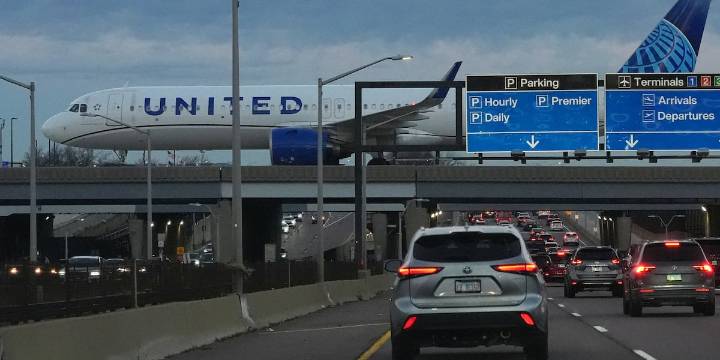 FAA reducing air traffic by 10% across 40 ‘high