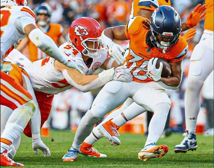 Broncos logró octavo triunfo consecutivo