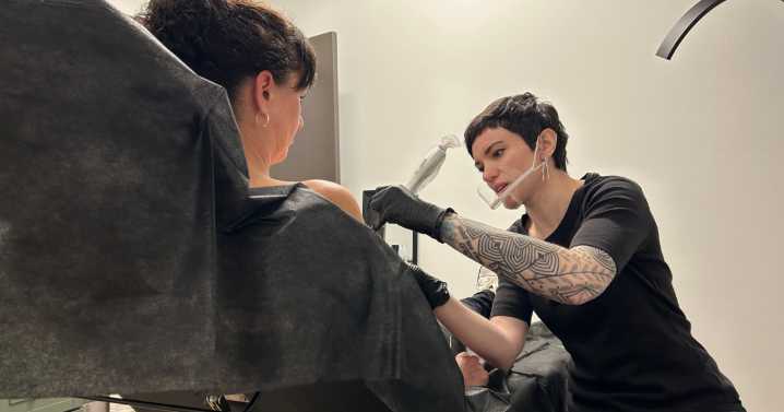 Paramedical tattoo artist helps breast cancer survivors feel confident and beautiful