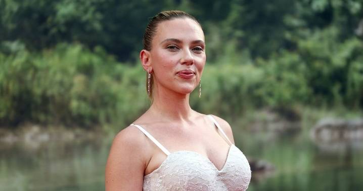 Scarlett Johansson Applying Lip Balm Demands Your Attention