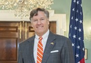 Tras asesinato de Manzo, exembajador de EU ofrece apoyo en seguridad