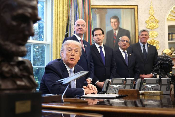 'Hardly Anyone Can Keep Up': Trump Tried to Push for a New Oval Office Change, but Staff Put Their Foot Down Fast After Flagging it as Too Dangerous