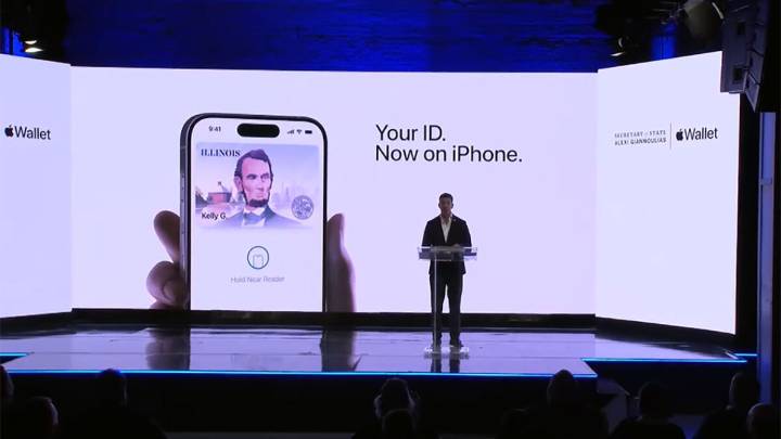 Illinois licenses and IDs to enter digital realm on Apple Wallet