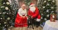 Snap festive pet photos with Santa in Newburgh before time runs out