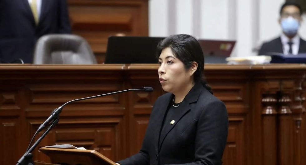 Congresistas piden reconsiderar votación que rechazó inhabilitar a Betssy Chávez