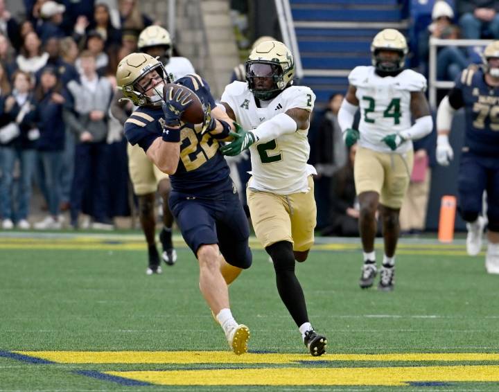 Navy football notes: Mids lead FBS in plays of 60 yards