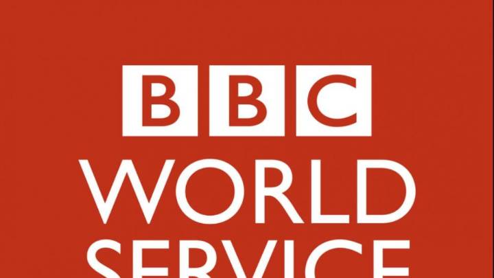 La BBC sufre un duro revés tras dimisión de directivos y demanda de Trump de mil millones