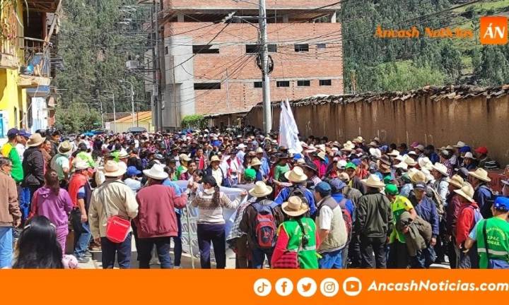 Áncash: Ronderos exigen respuestas por caso Sicsibamba