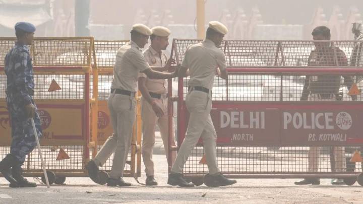 Delhi Red Fort blast: Three cartridges recovered, no weapons found
