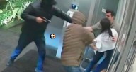 ¡Pánico en Jesús María! Pareja fue asaltada por delincuentes encapuchados en la puerta de su edificio El violento atraco ocurrió en la primera cuadra del jirón Hermilio Valdizán, muy cerca de la casa 