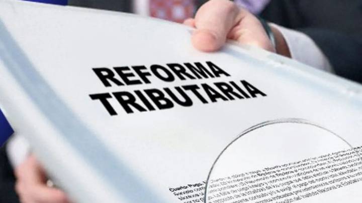 Reforma tributaria: ¿por qué se esfuma la ilusión de una rebaja en IVA y cuál es el impuesto más fácil de eliminar?