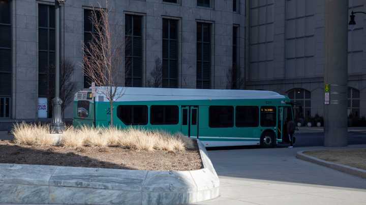 City Council approves wage increases for detroit bus drivers
