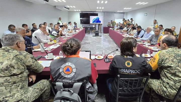 Evalúan y atienden daños por frente frío en estados de México