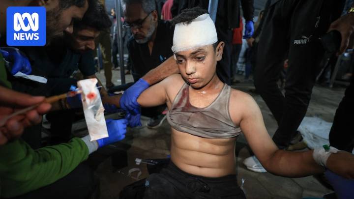 Israeli air strikes kill 25 in Gaza as military continues attacking Lebanon