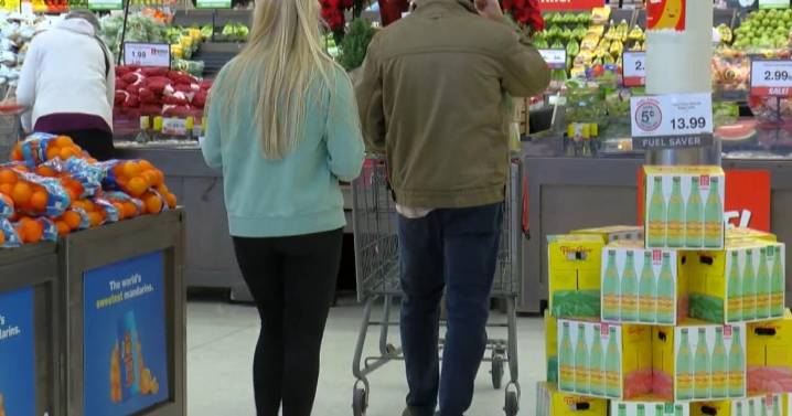 Thanksgiving rush: Local grocery stores see influx of last