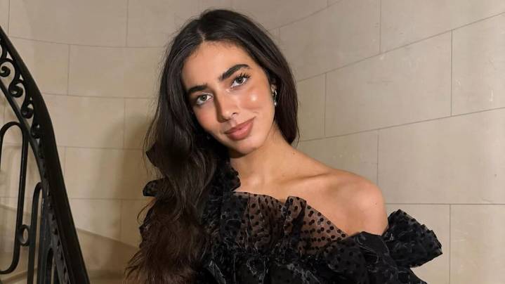 Who is Singing the National Anthem at Vikings vs Seahawks? Life, Net Worth & More About Izzy Escobar Discover all about theatre student Izzy Escobar who will sing the national anthem at the Seahawks v