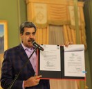 Presidente Maduro aprueba y firma Ley del Comando para la Defensa Integral de la Nación