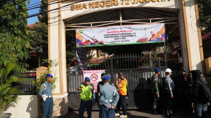 Multiple explosions shake mosque at Indonesian high school injuring at least 55