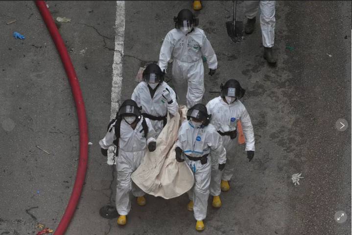 Hong Kong llora a las víctimas del incendio mientras la cifra de muertos sube a 146