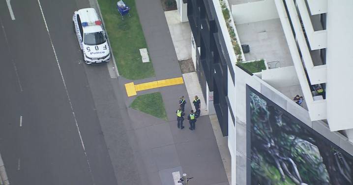 Southland Shopping Centre: Knife-wielding teen arrested after 7am chase at Melbourne shopping centre