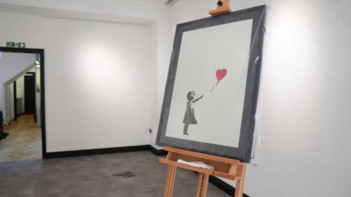 Encarcelan a un hombre por robar la obra “Girl with Balloon” de Banksy en un robo relámpago en Londres