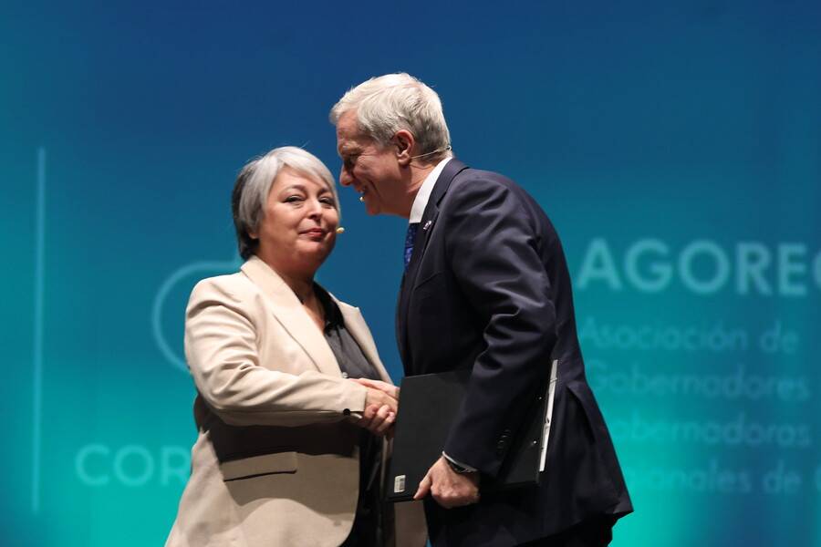 Jara y Kast se enfrentan este jueves en el Primer Foro Social