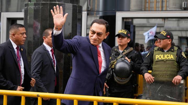Peru sentences former President Vizcarra to 14 years in prison for corruption