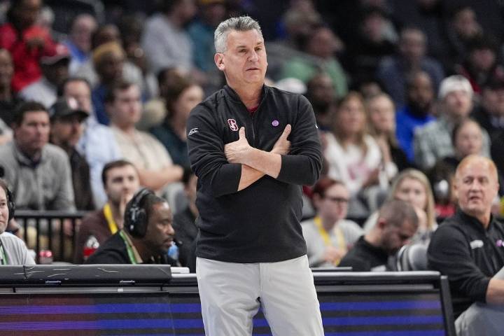 Deadspin | Ebuka Okorie, Stanford fend off Montana State's upset bid