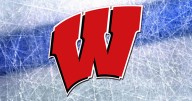 Wisconsin men's hockey vaults to No. 2 after sweep of Spartans, women stay at No. 1